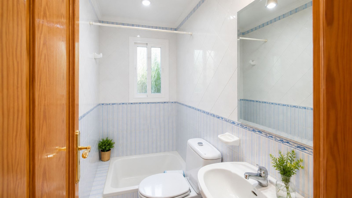 Huis te koop in Estepona | 3 slaapkamers H5423962