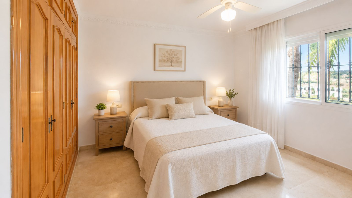 Huis te koop in Estepona | 3 slaapkamers H5423962