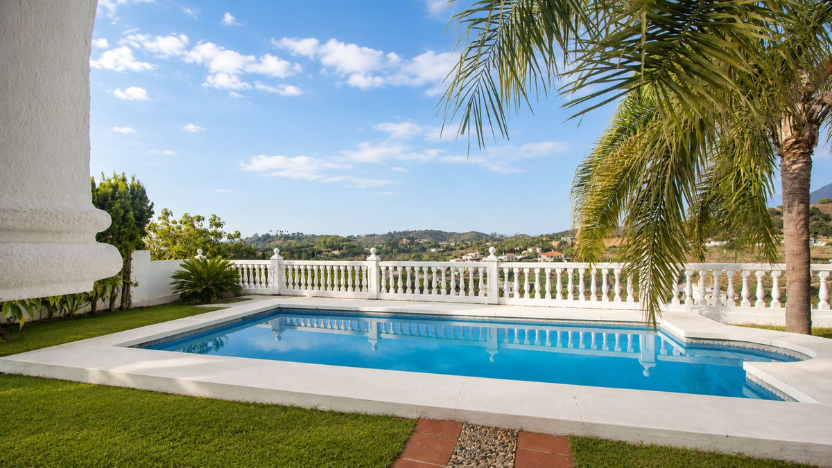Huis te koop in Estepona | 3 slaapkamers H5423962