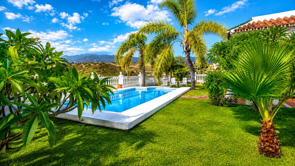 Huis te koop in Estepona | 3 slaapkamers H5423962