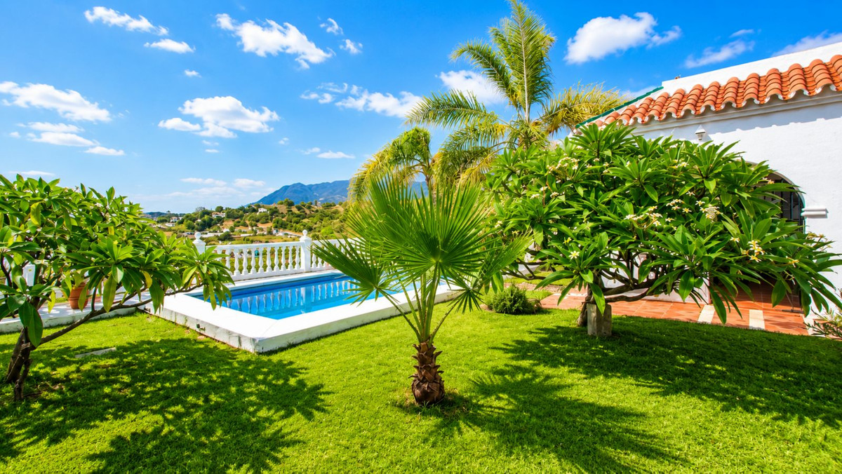 Huis te koop in Estepona | 3 slaapkamers H5423962