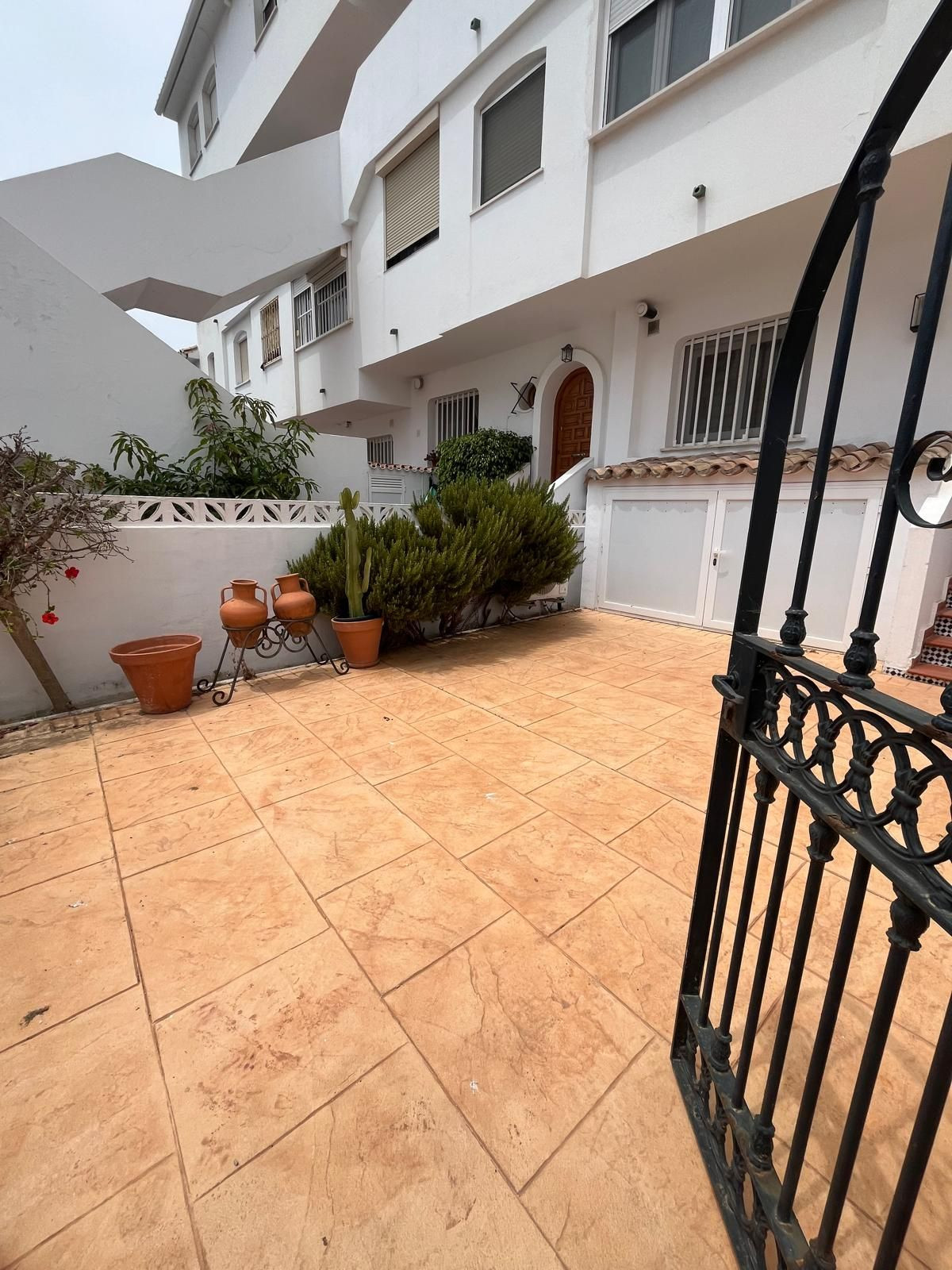 Huis te koop in Estepona | 3 slaapkamers H5424196