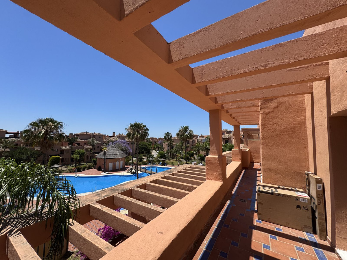 Appartement te koop in Estepona | 3 slaapkamers H5424322