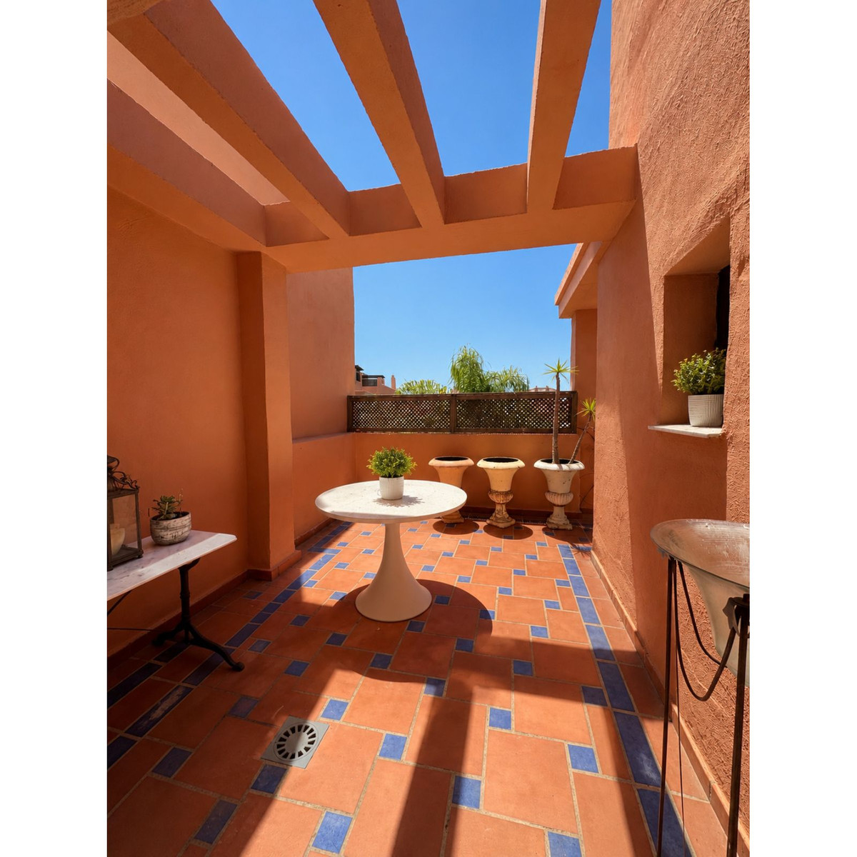 Appartement te koop in Estepona | 3 slaapkamers H5424322