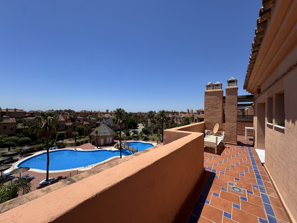 Appartement te koop in Estepona | 3 slaapkamers H5424322