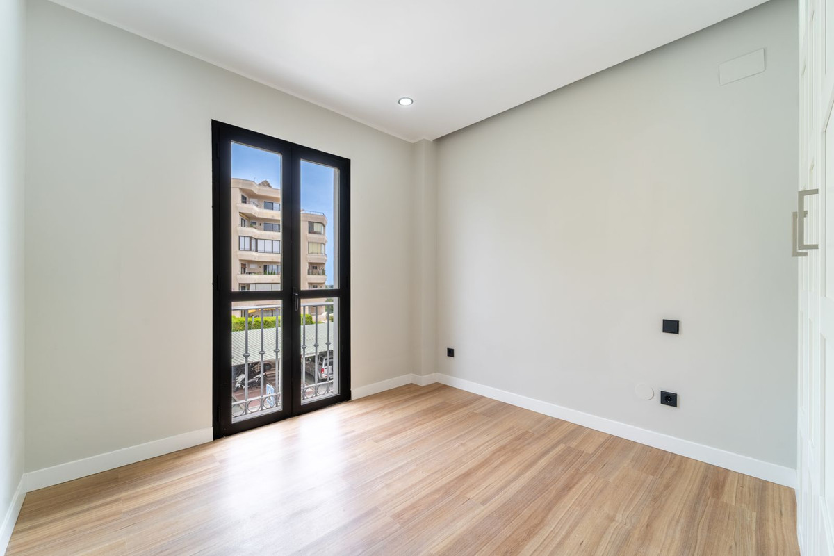 Huis te koop in Estepona | 4 slaapkamers H5427247