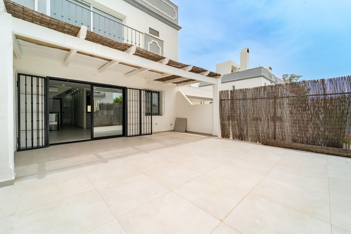Huis te koop in Estepona | 4 slaapkamers H5427247