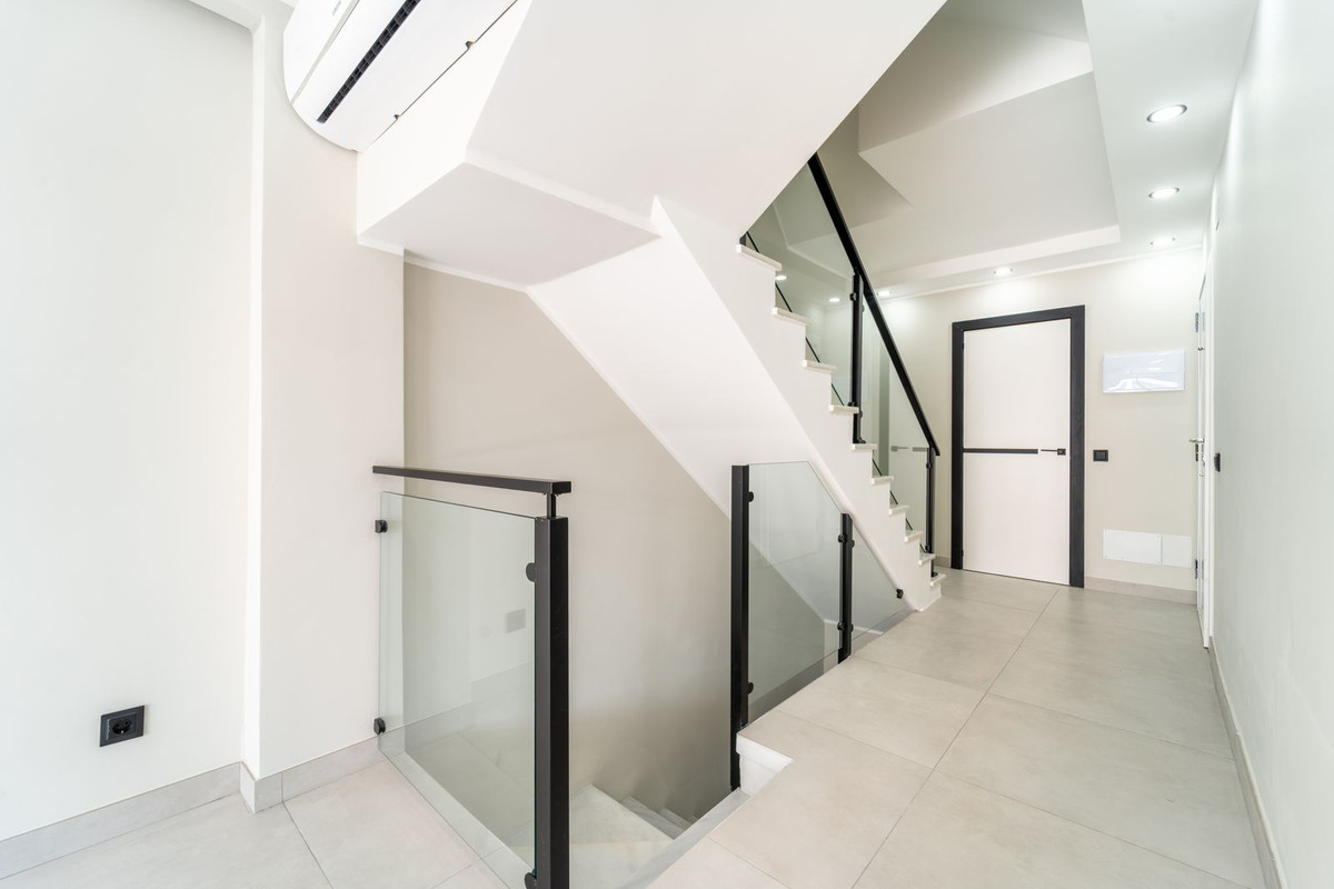 Huis te koop in Estepona | 4 slaapkamers H5427247