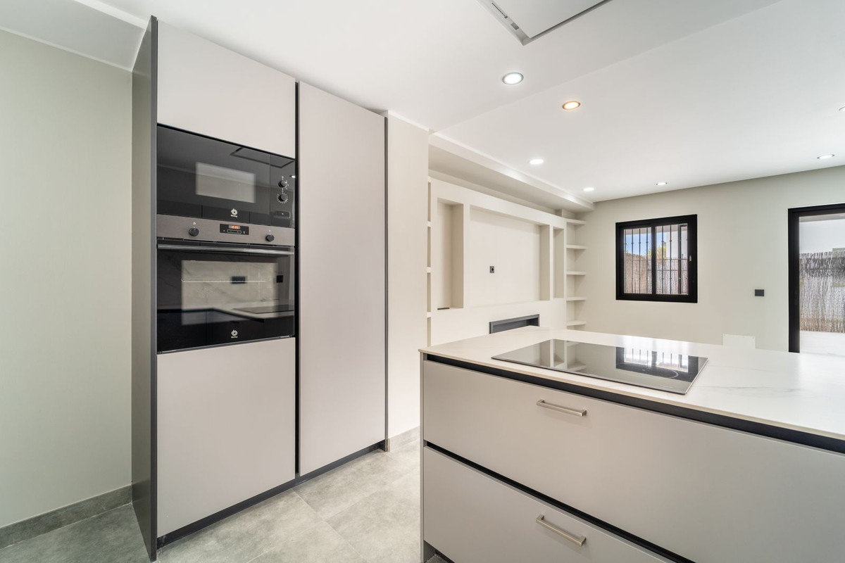 Huis te koop in Estepona | 4 slaapkamers H5427247