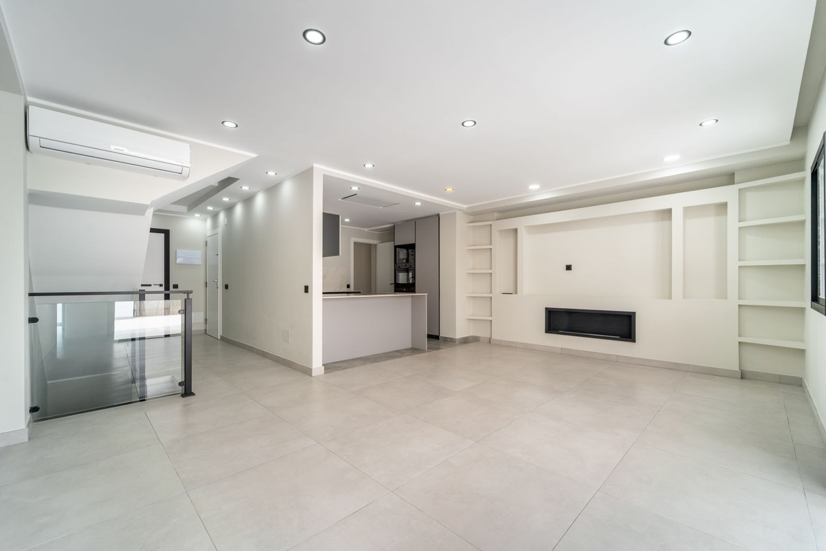 Huis te koop in Estepona | 4 slaapkamers H5427247