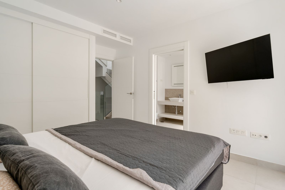 Huis te koop in Estepona | 4 slaapkamers H5427250
