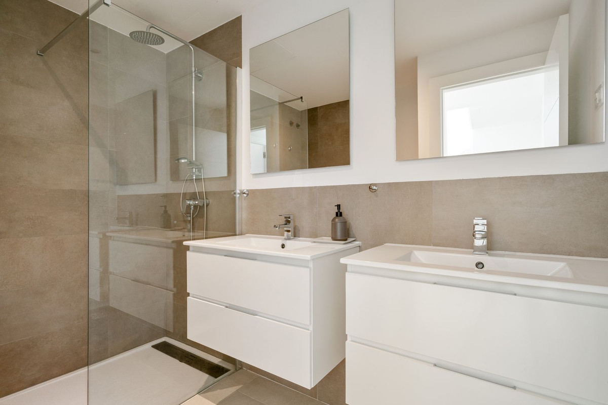 Huis te koop in Estepona | 4 slaapkamers H5427250