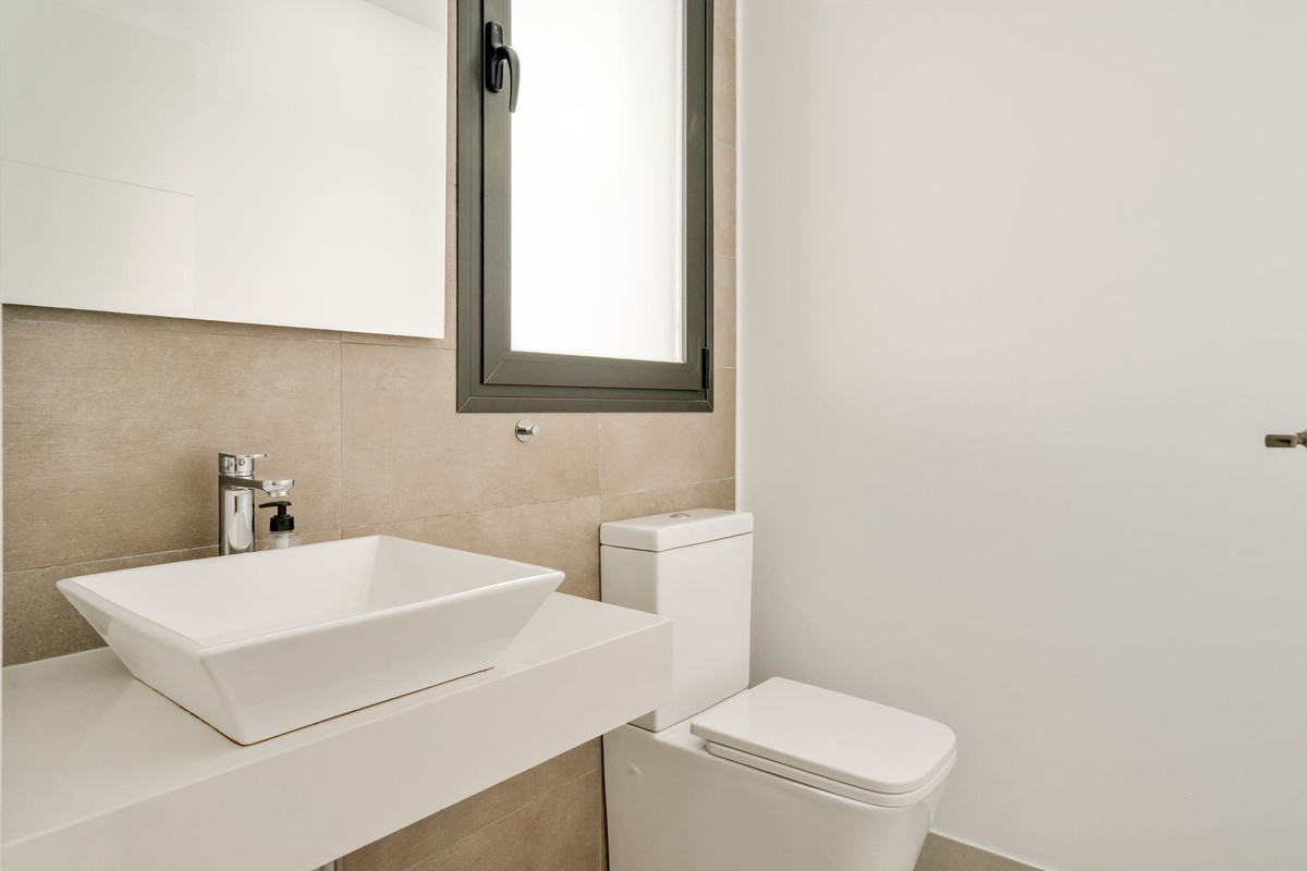 Huis te koop in Estepona | 4 slaapkamers H5427250