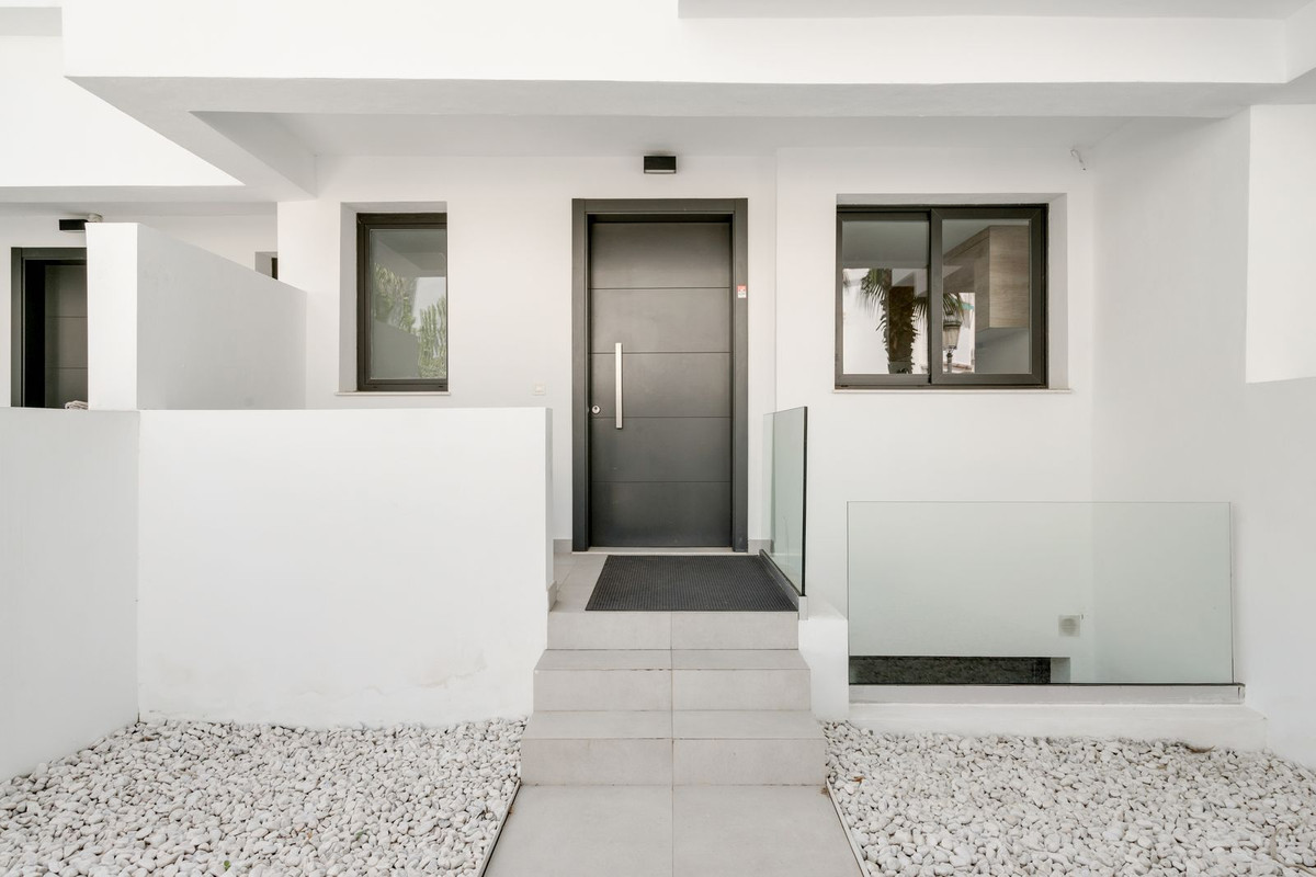 Huis te koop in Estepona | 4 slaapkamers H5427250
