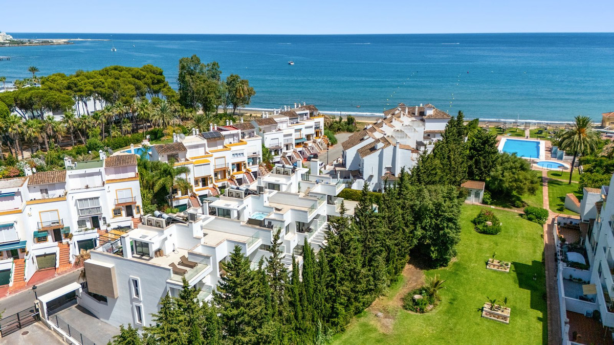 Huis te koop in Estepona | 4 slaapkamers H5427250