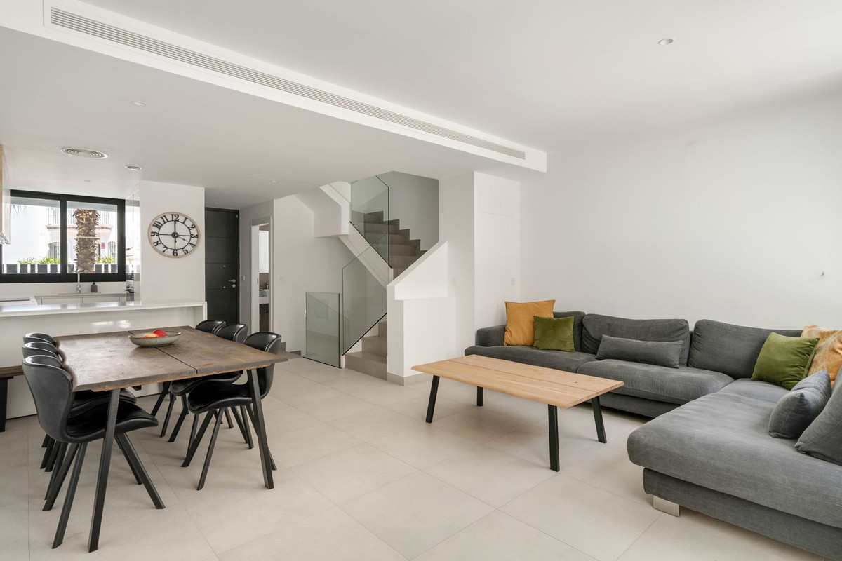 Huis te koop in Estepona | 4 slaapkamers H5427250