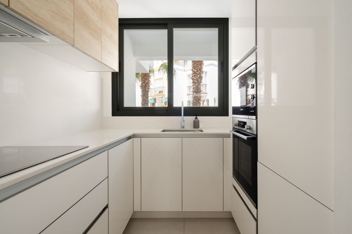 Huis te koop in Estepona | 4 slaapkamers H5427250