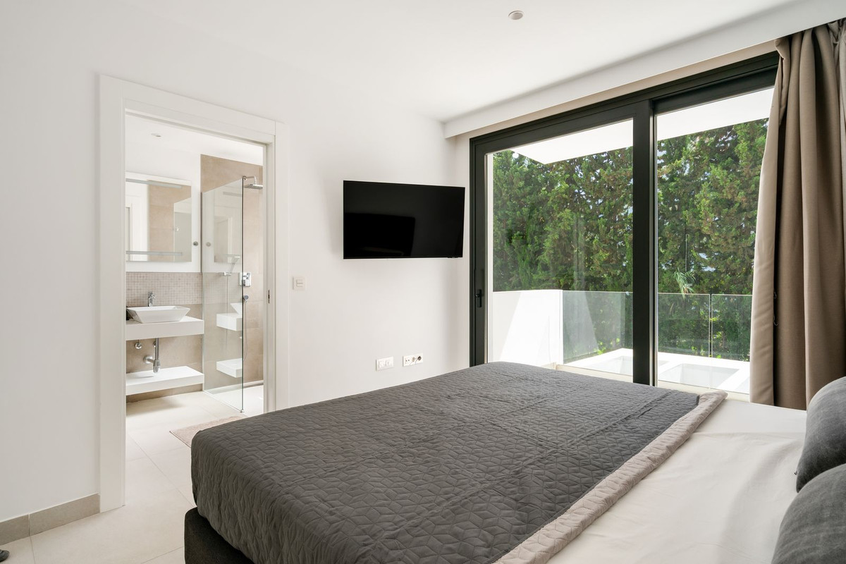Huis te koop in Estepona | 4 slaapkamers H5427250