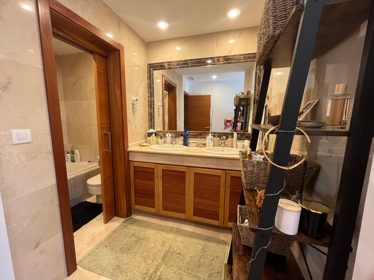 Huis te koop in Estepona | 3 slaapkamers H5427826