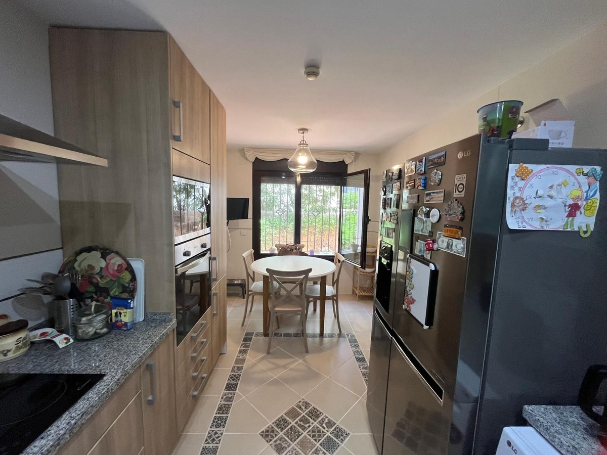 Huis te koop in Estepona | 3 slaapkamers H5427826