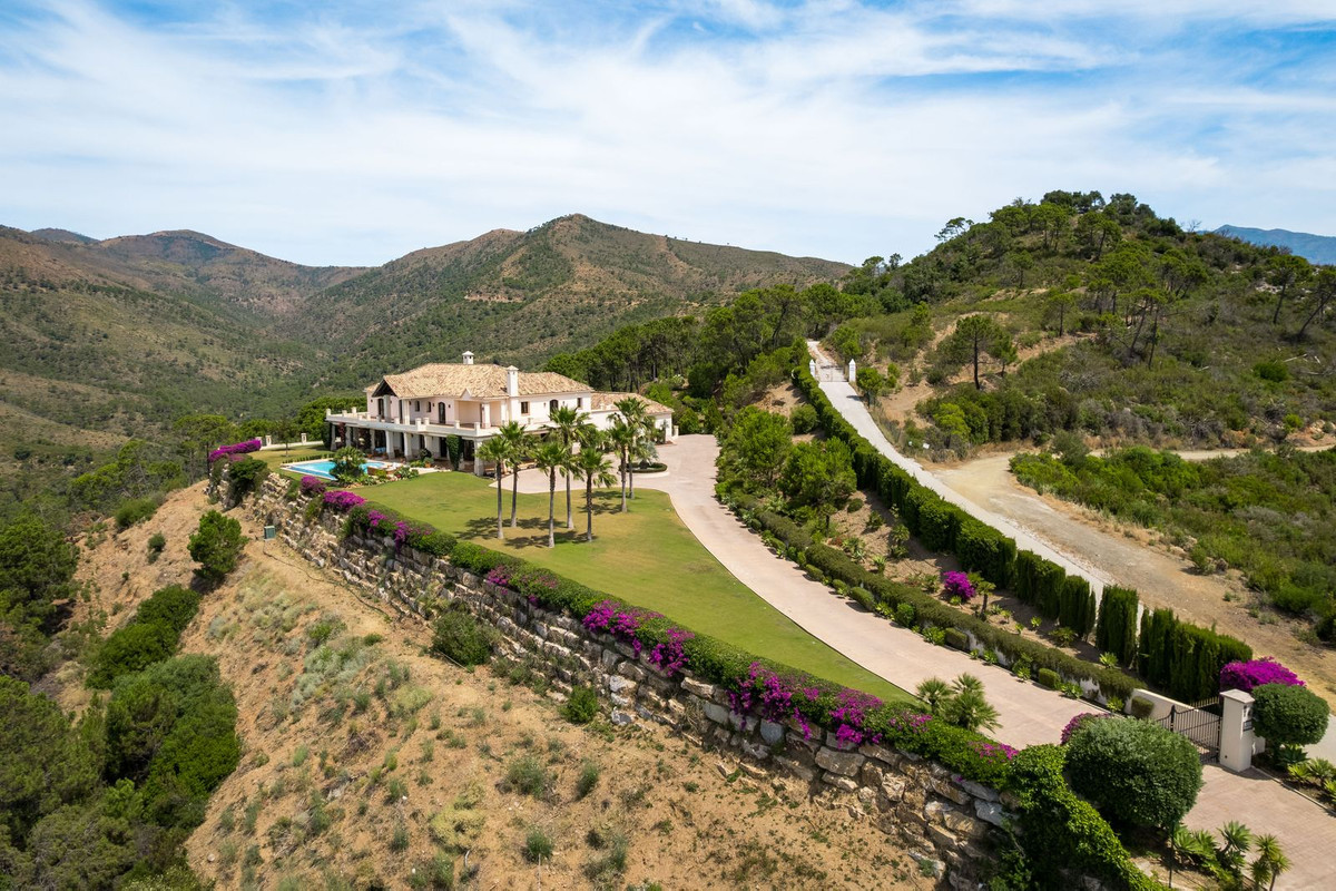 Huis te koop in Estepona | 5 slaapkamers H5429527