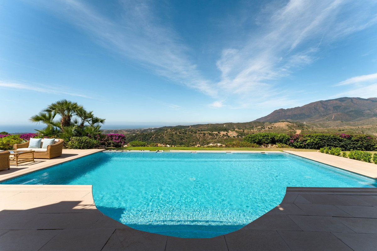 Huis te koop in Estepona | 5 slaapkamers H5429527