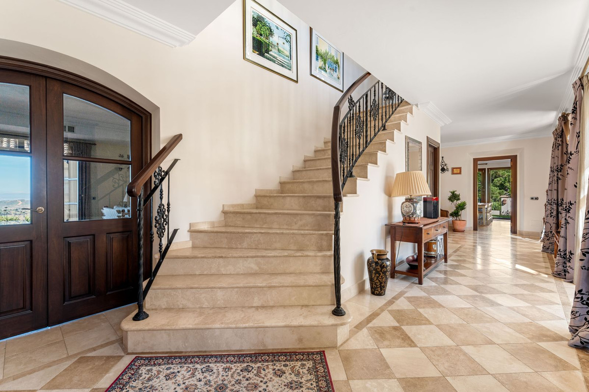 Huis te koop in Estepona | 5 slaapkamers H5429527