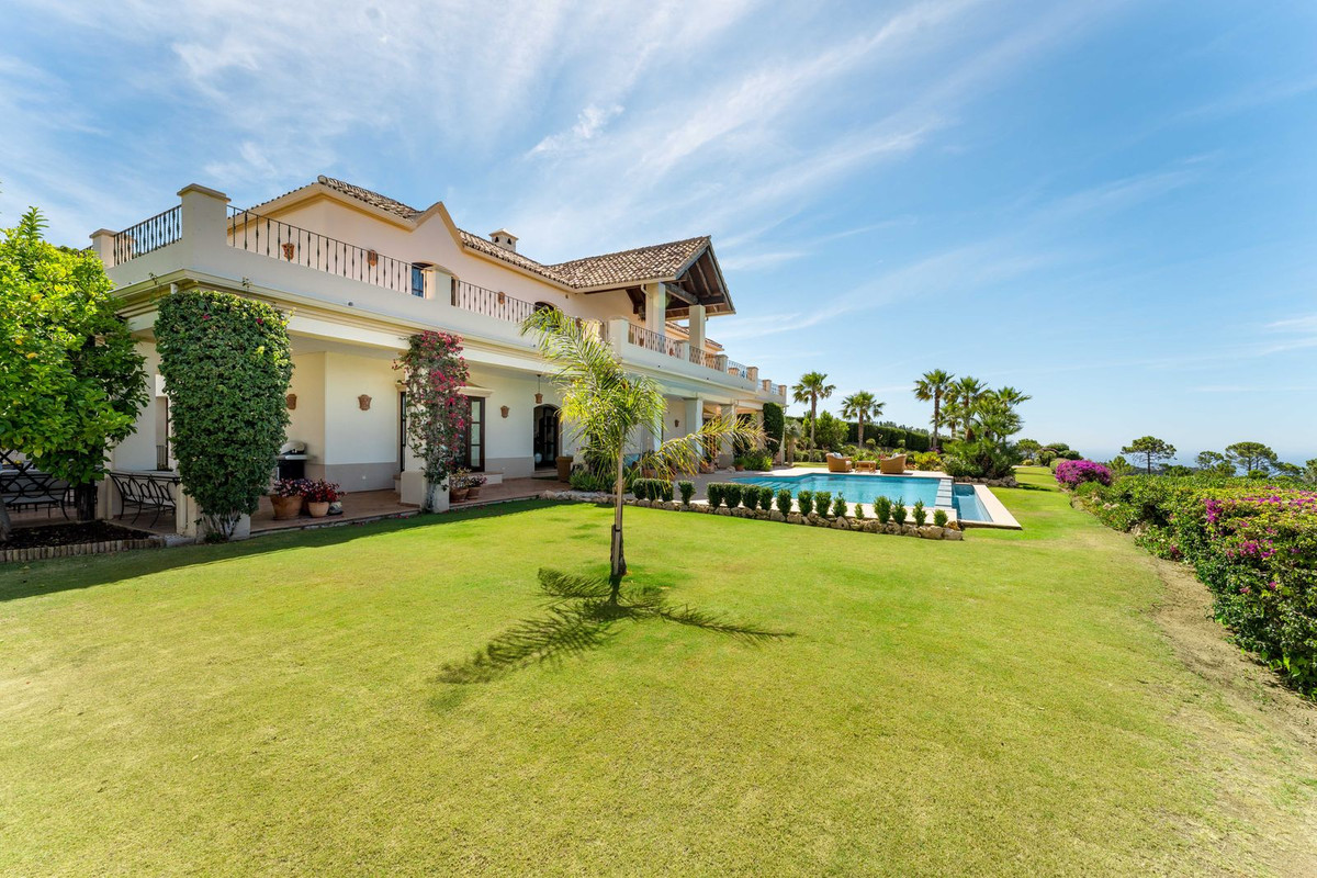 Huis te koop in Estepona | 5 slaapkamers H5429527