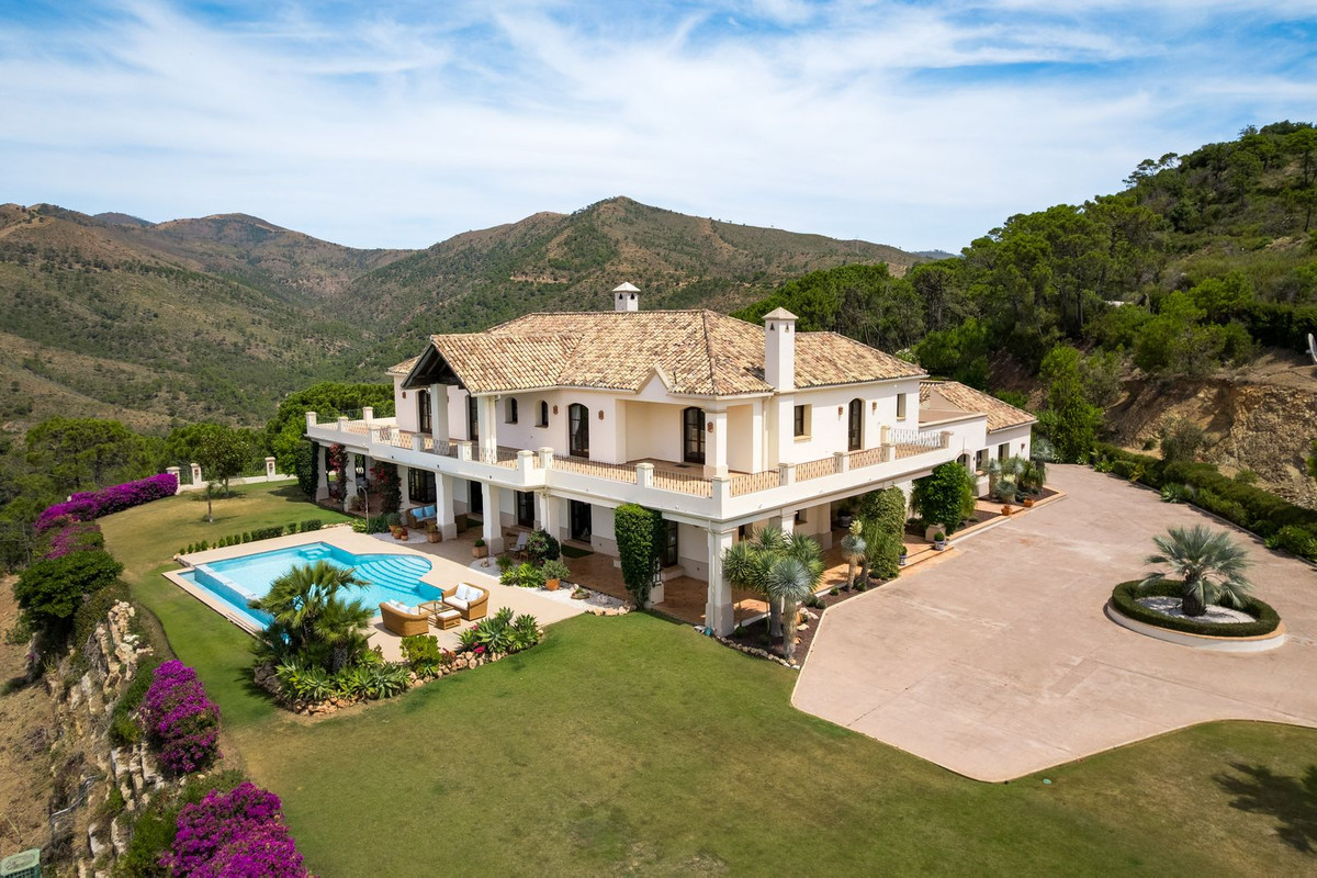 Huis te koop in Estepona | 5 slaapkamers H5429527