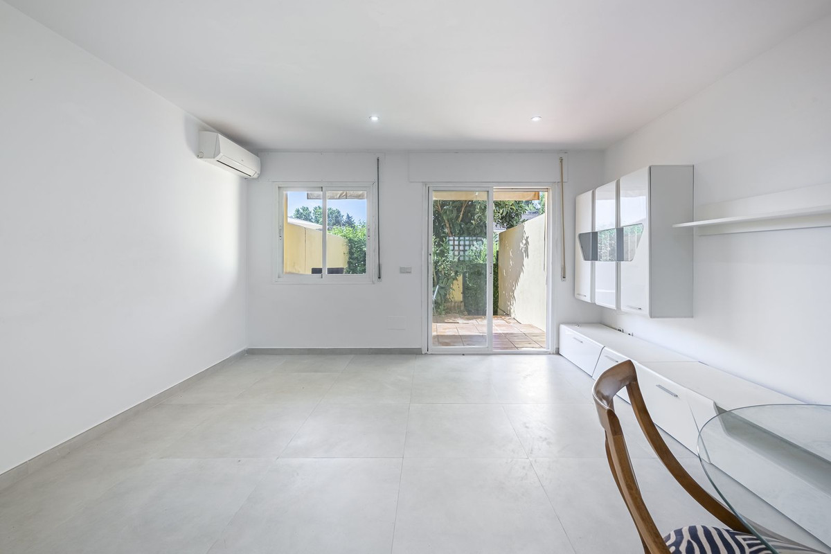 Appartement te koop in Estepona | 3 slaapkamers H5430292