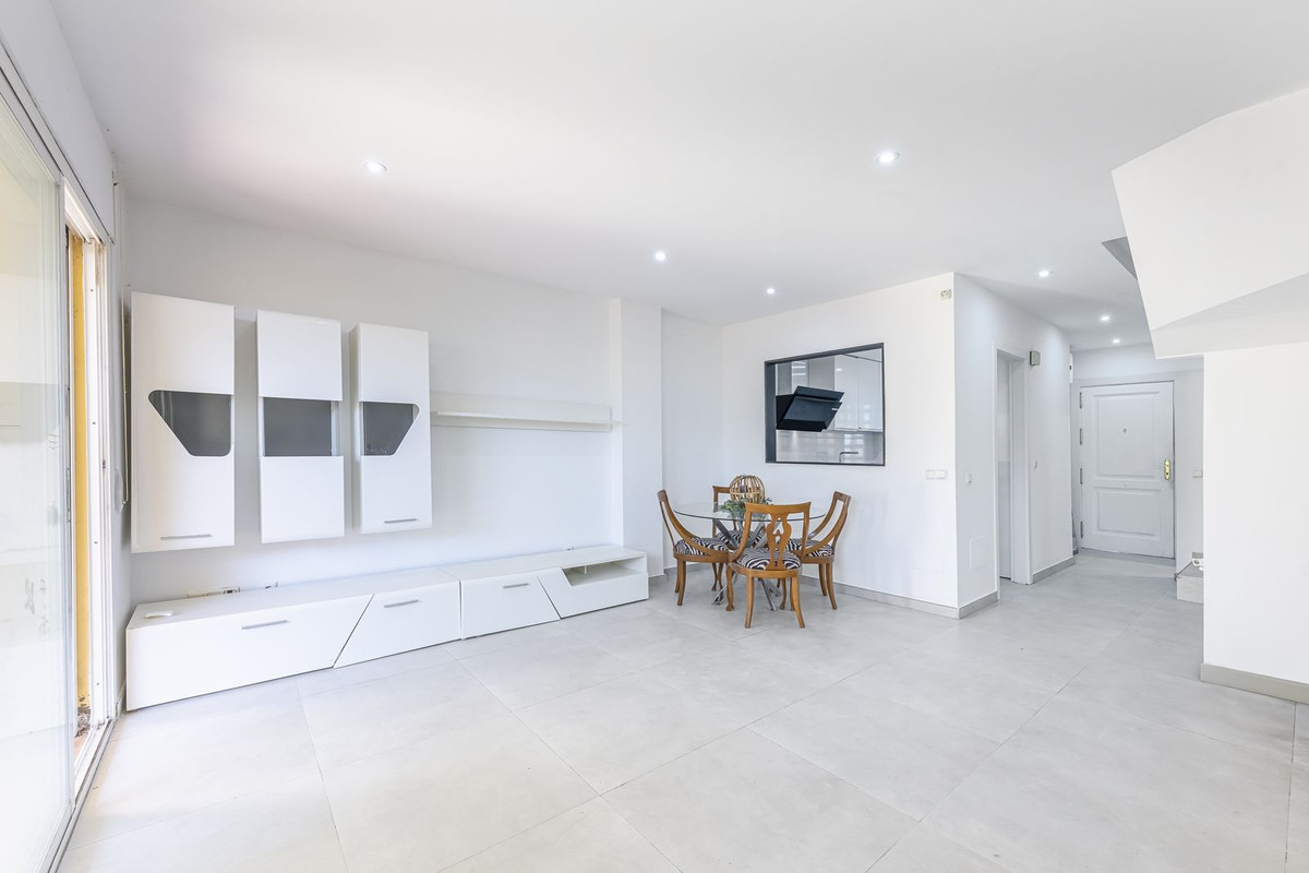 Appartement te koop in Estepona | 3 slaapkamers H5430292