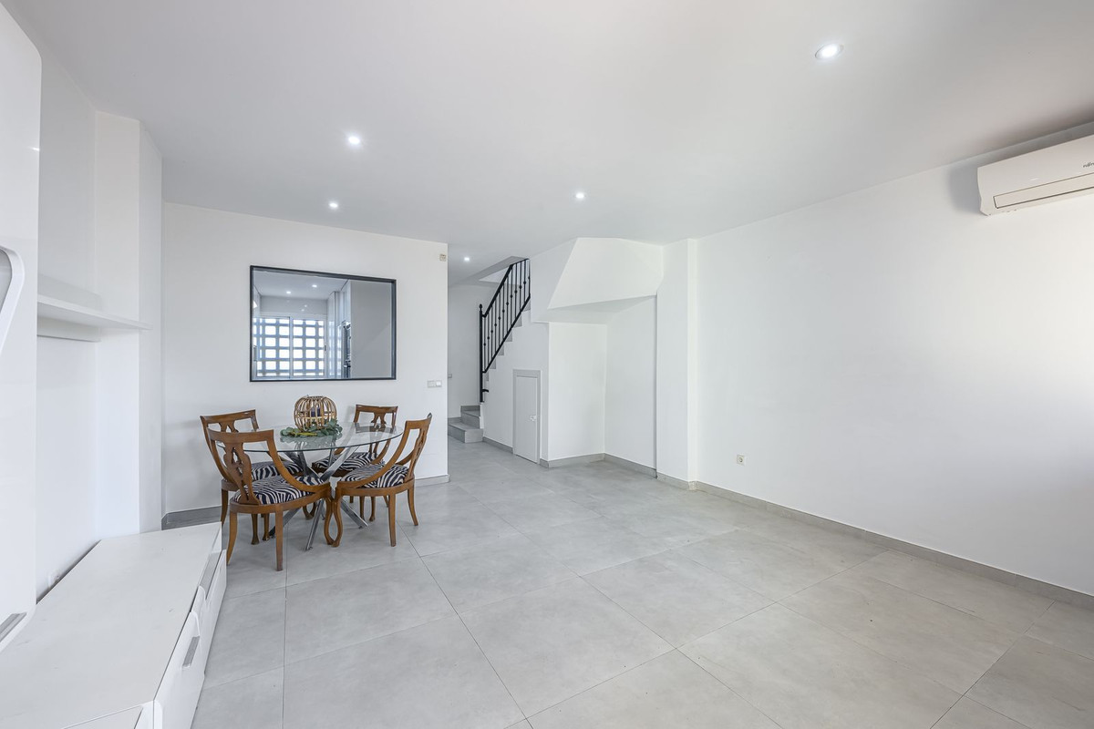 Appartement te koop in Estepona | 3 slaapkamers H5430292