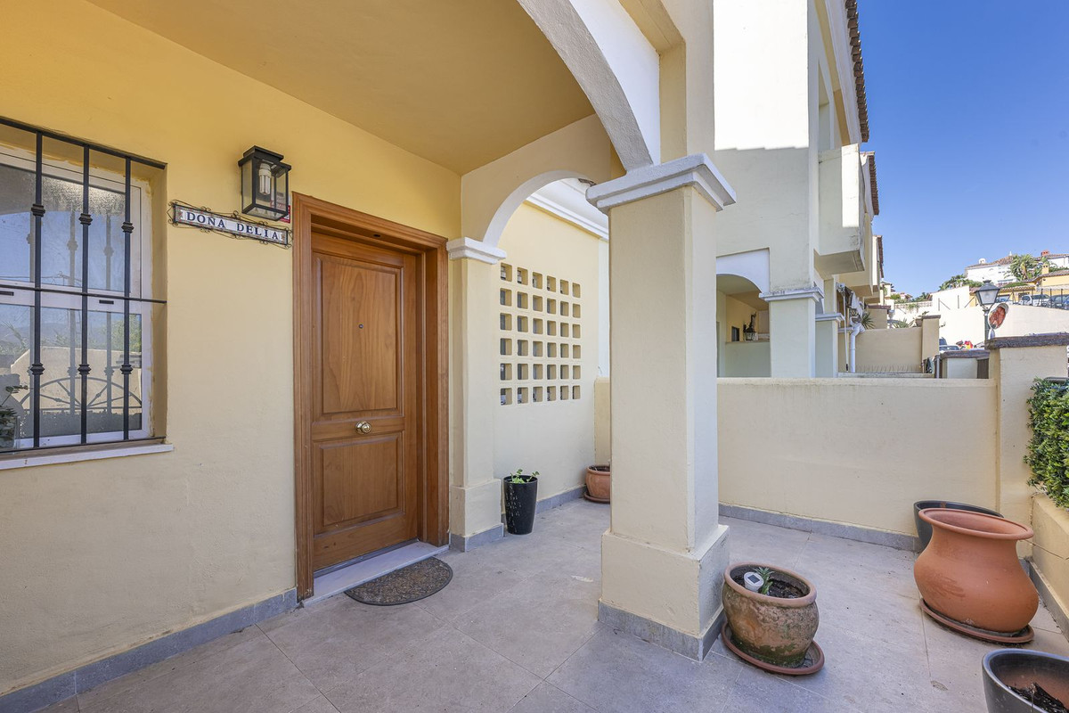 Appartement te koop in Estepona | 3 slaapkamers H5430292