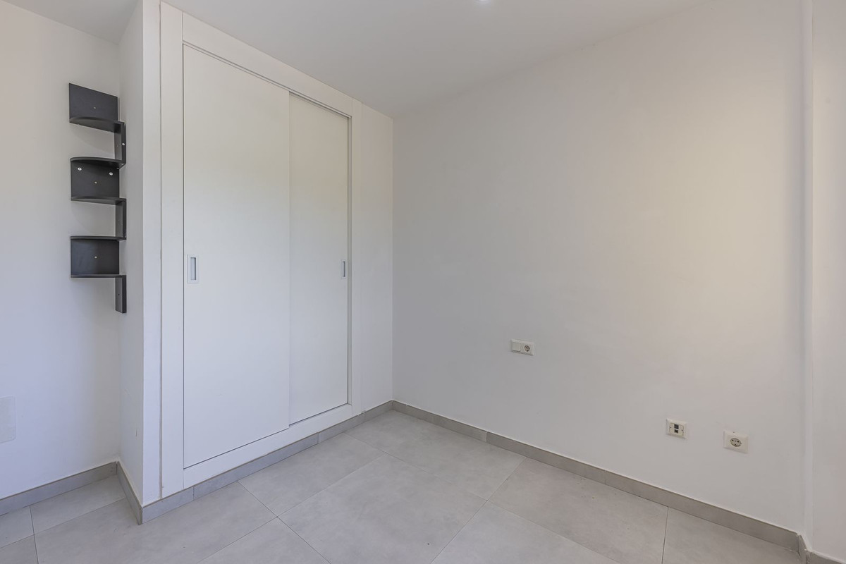 Appartement te koop in Estepona | 3 slaapkamers H5430292