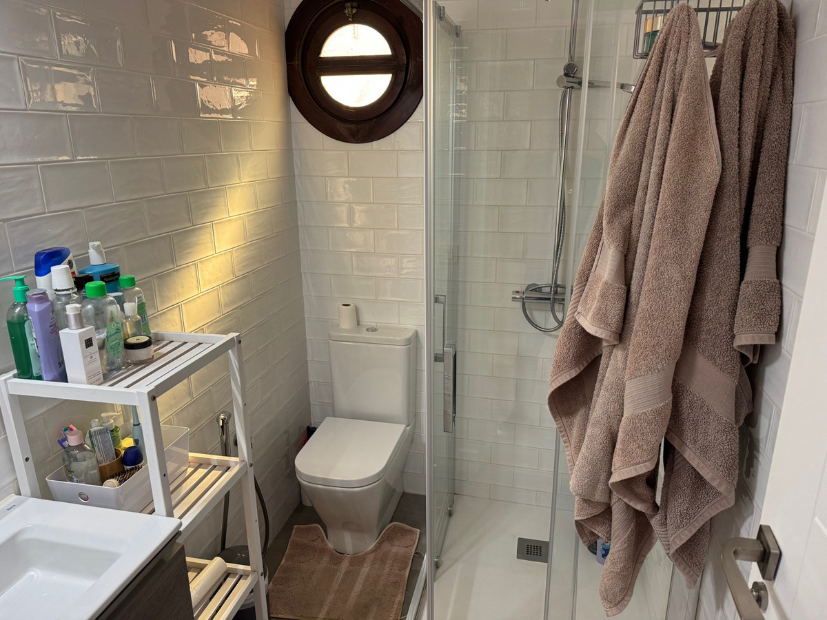 Huis te koop in Estepona | 3 slaapkamers H5431387