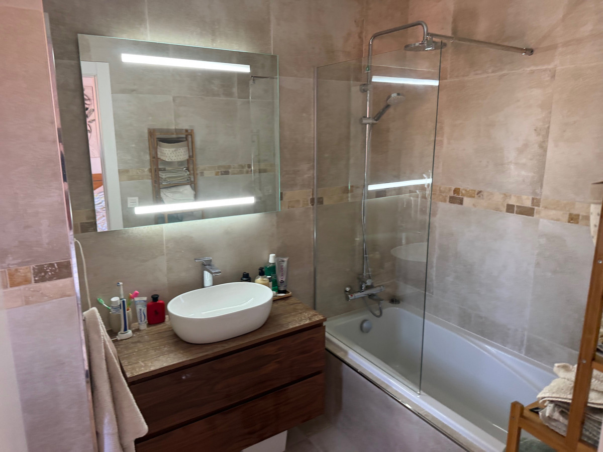 Huis te koop in Estepona | 3 slaapkamers H5431387