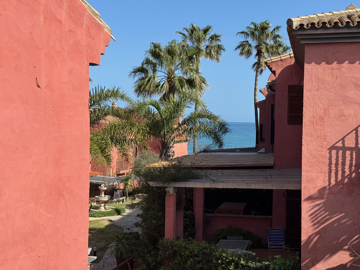 Huis te koop in Estepona | 3 slaapkamers H5431387