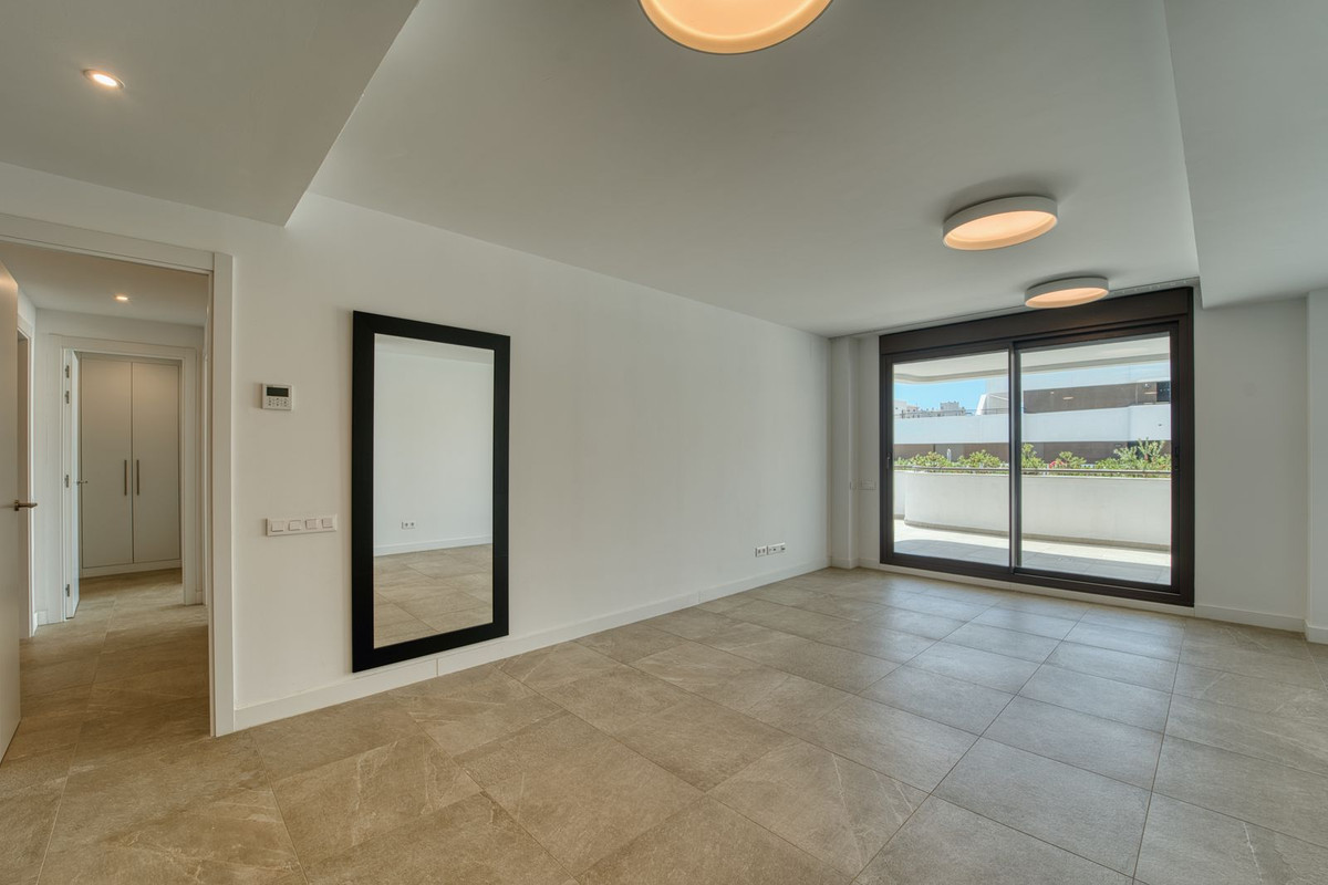 Huis te koop in Estepona | 2 slaapkamers H5432158