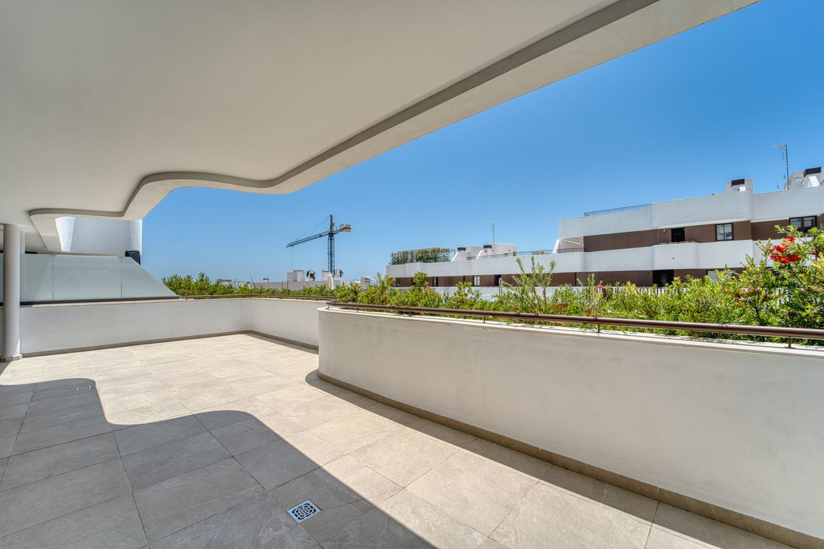 Huis te koop in Estepona | 2 slaapkamers H5432158