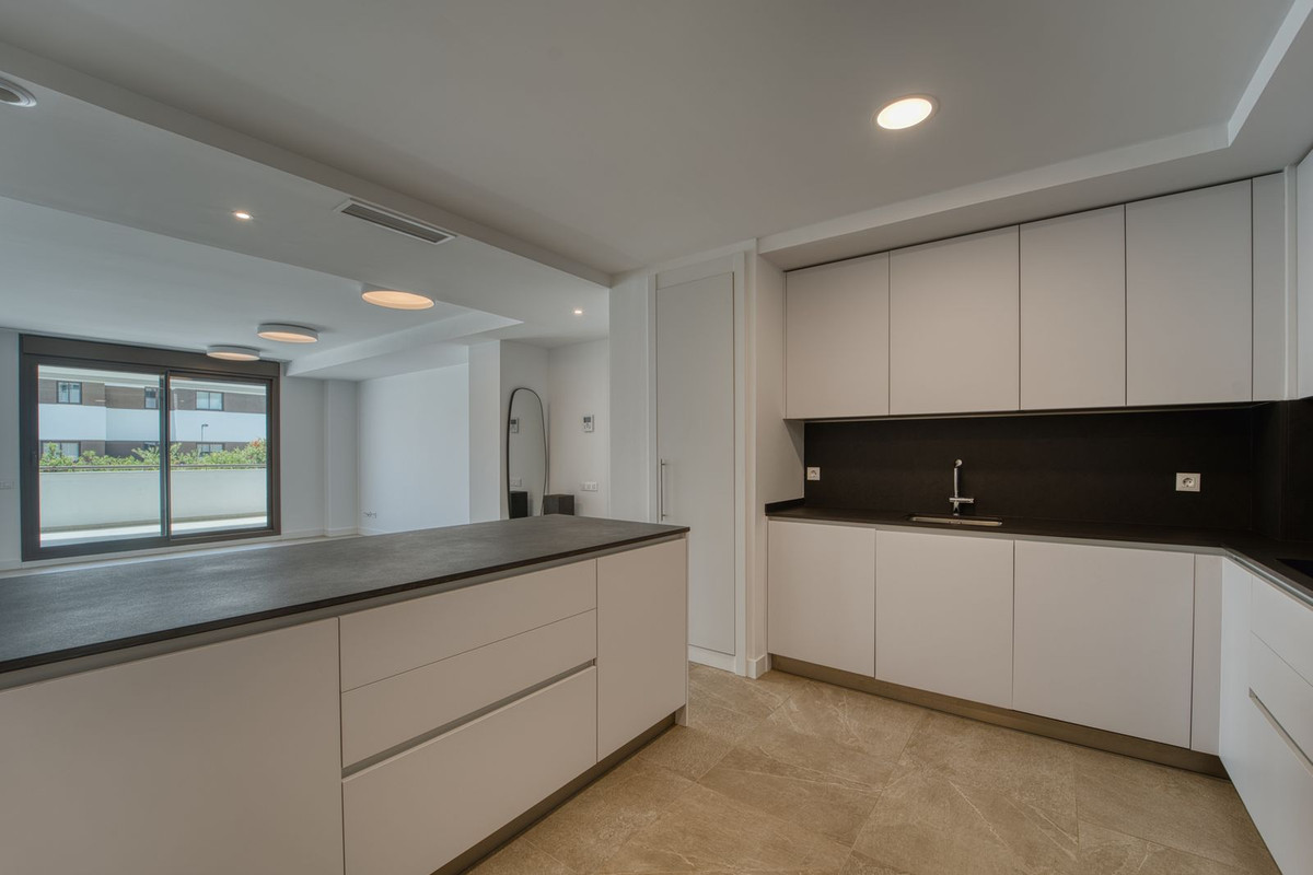 Huis te koop in Estepona | 2 slaapkamers H5432158