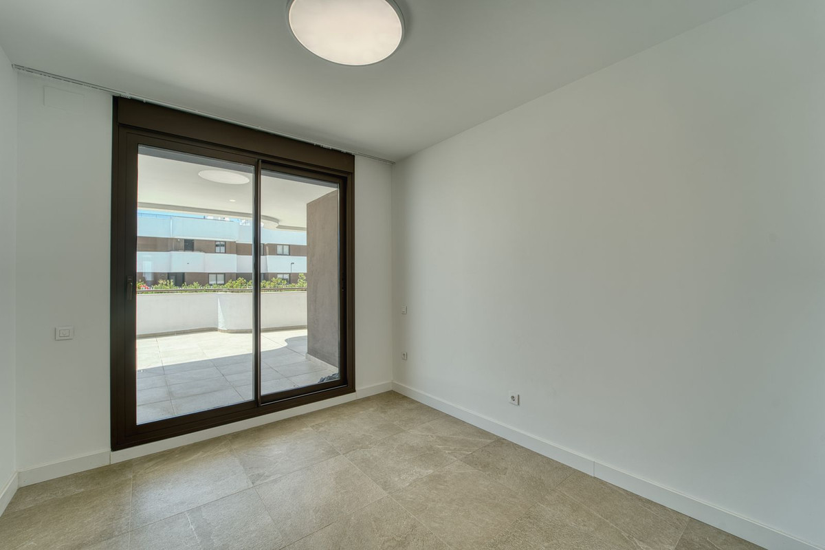 Huis te koop in Estepona | 2 slaapkamers H5432158