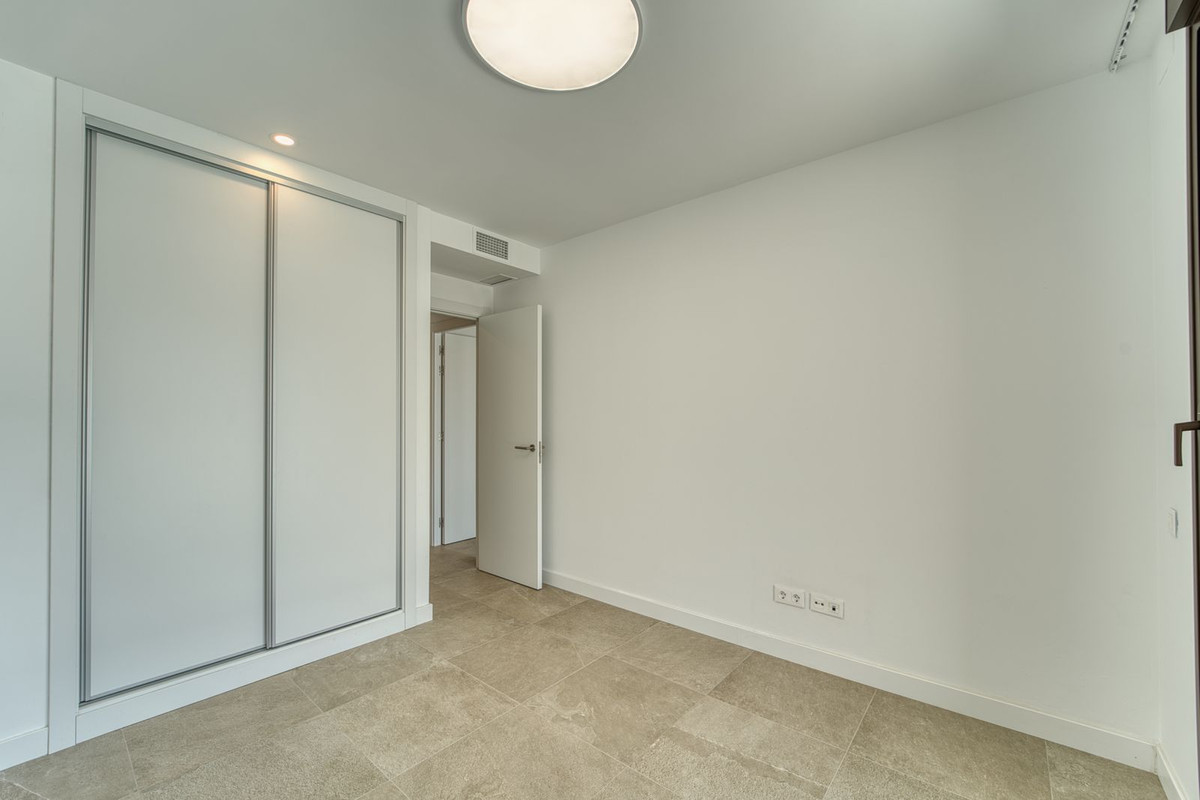 Huis te koop in Estepona | 2 slaapkamers H5432158
