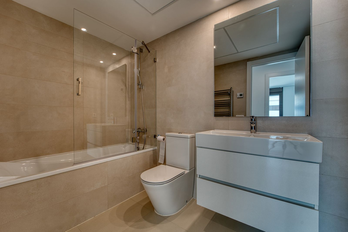Huis te koop in Estepona | 2 slaapkamers H5432158