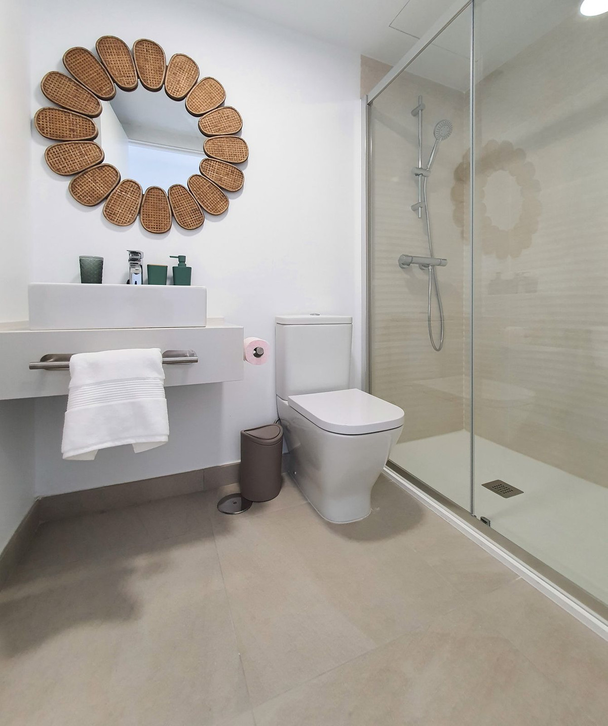 Huis te koop in Estepona | 2 slaapkamers H5432206