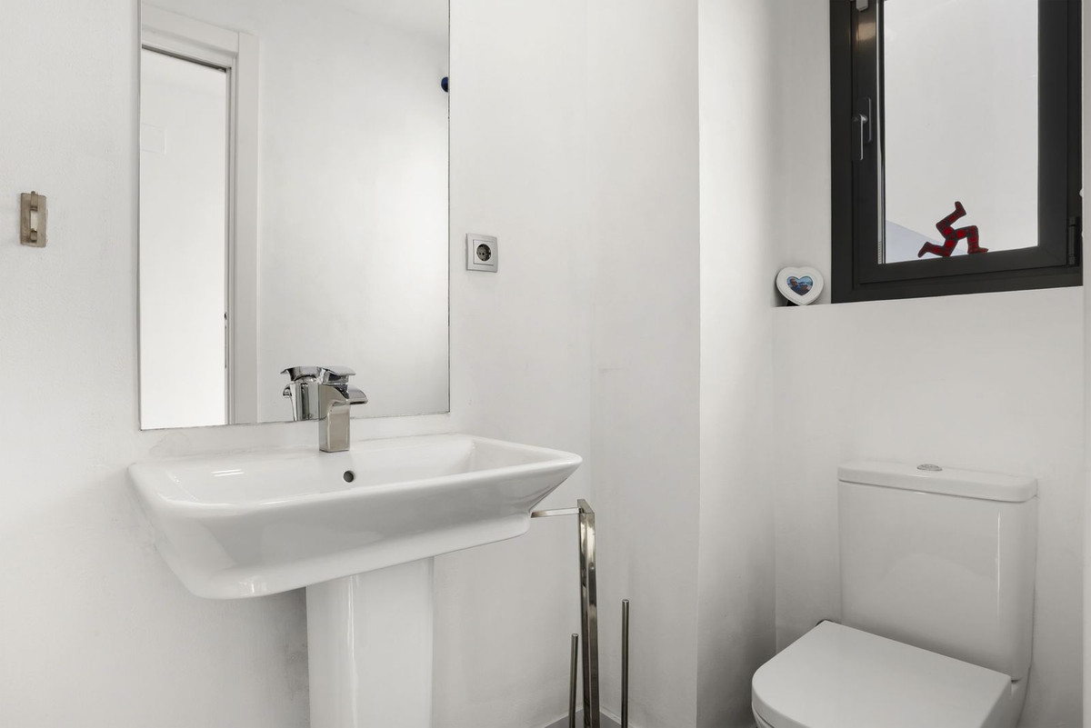 Huis te koop in Estepona | 4 slaapkamers H5433112