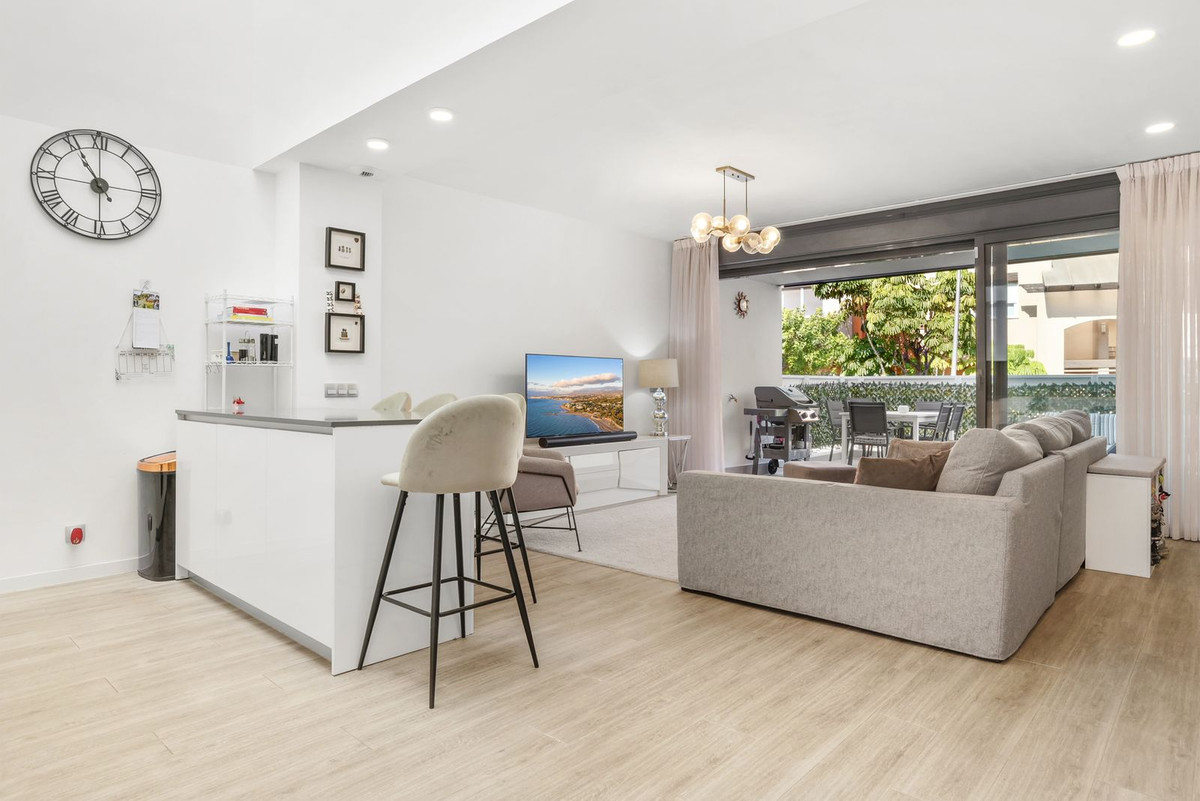Huis te koop in Estepona | 4 slaapkamers H5433112