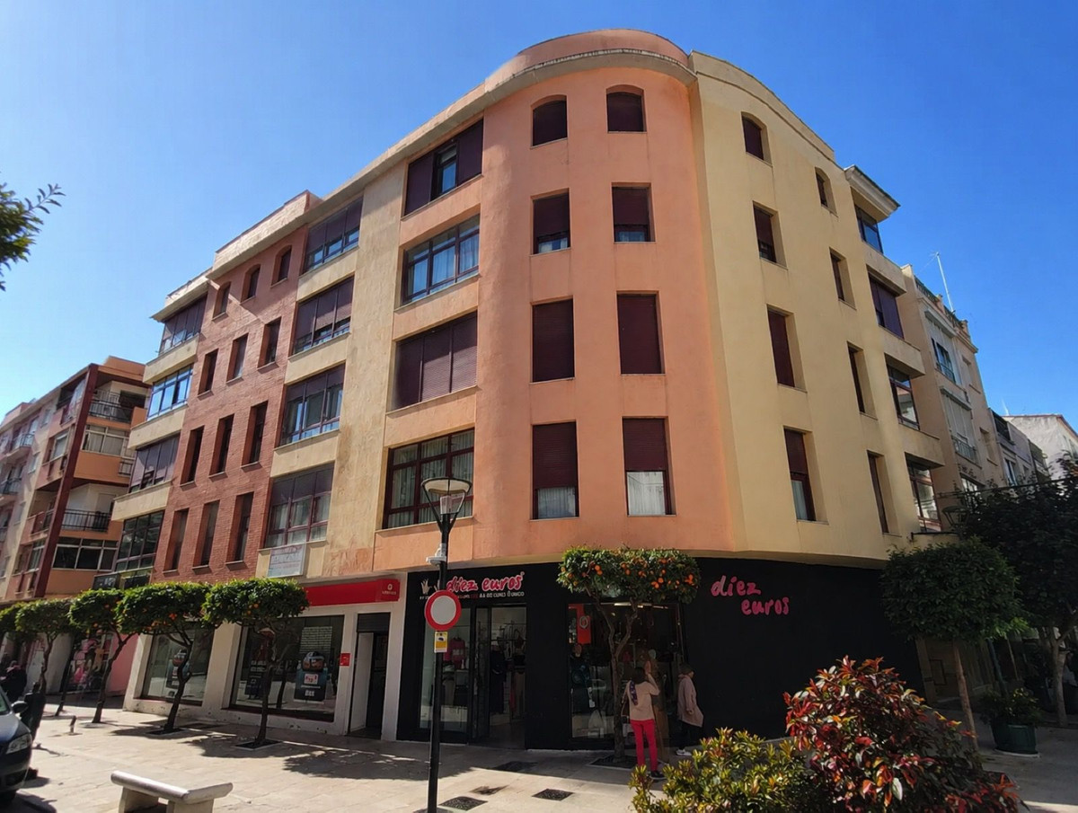 Appartement te koop in Estepona | 2 slaapkamers H5433631