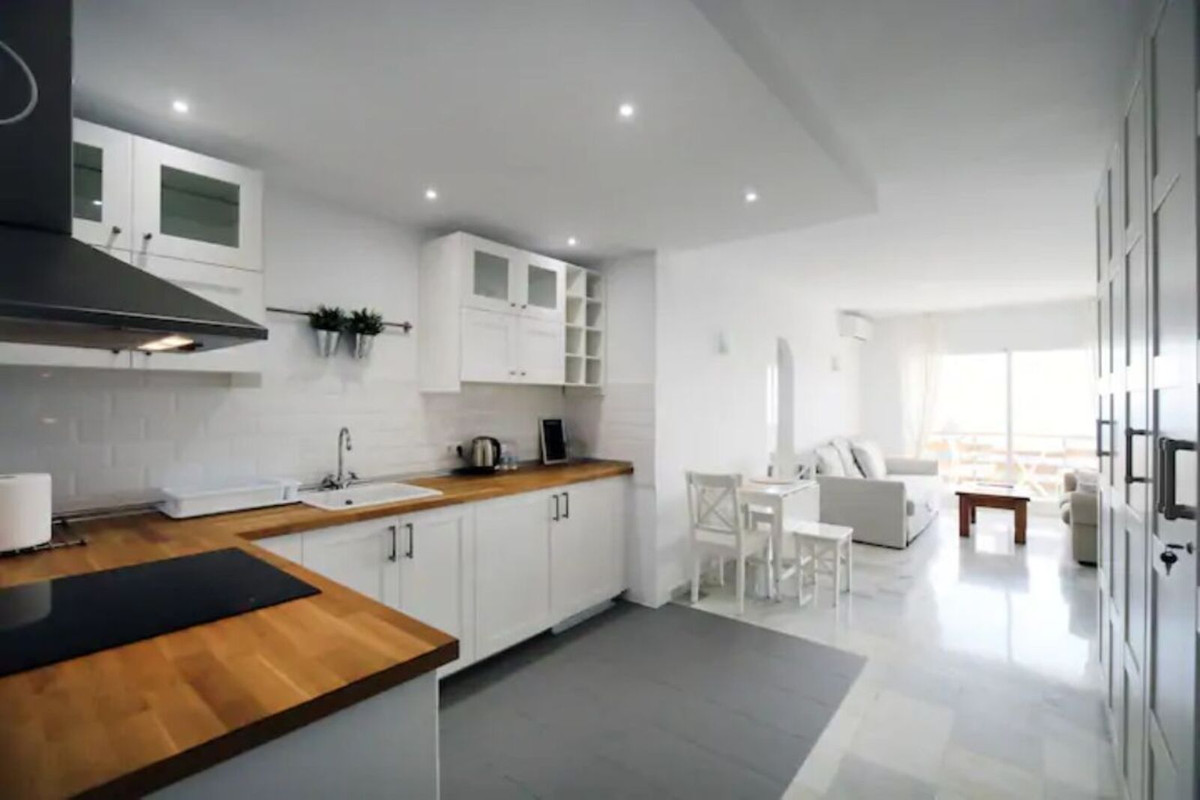 Appartement te koop in Estepona | 1 slaapkamers H5433664
