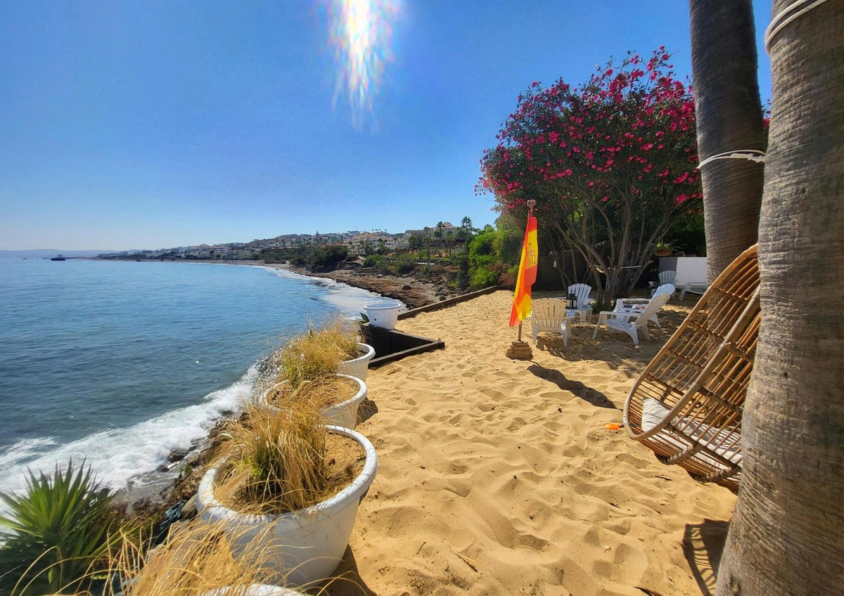 Huis te koop in Estepona | 6 slaapkamers H5433727