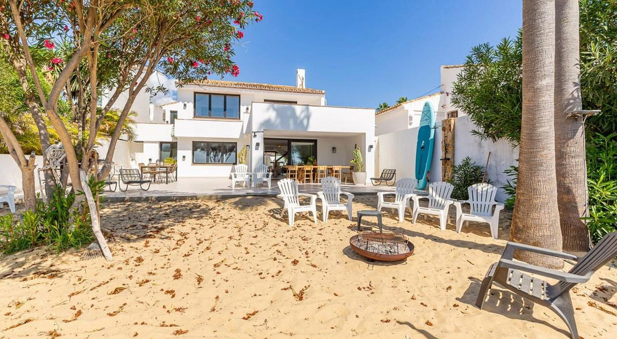 Huis te koop in Estepona | 6 slaapkamers H5433727